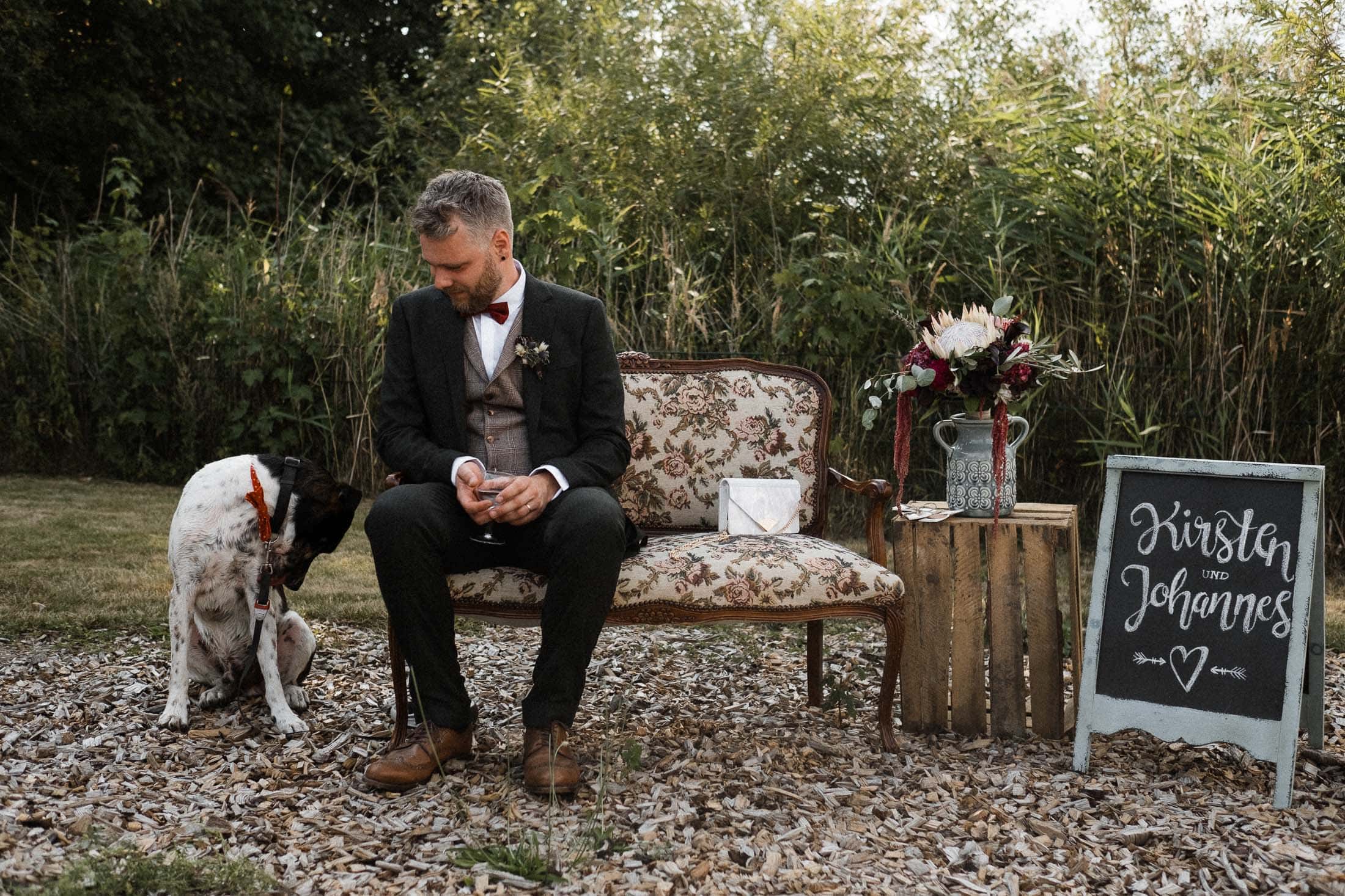 Elbinsel Kaltehofe- Hochzeitsfotografie- freie Trauung mit Hund