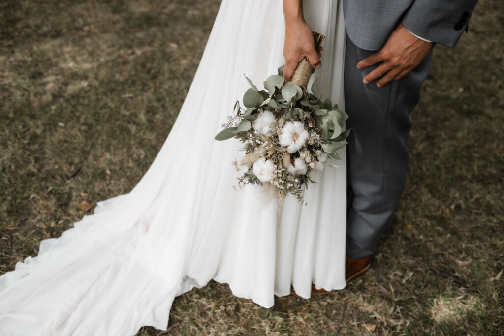 Hochzeitsfotografie Kieler Kaufmann- Portrait- Detailaufnahme Brautstrauß